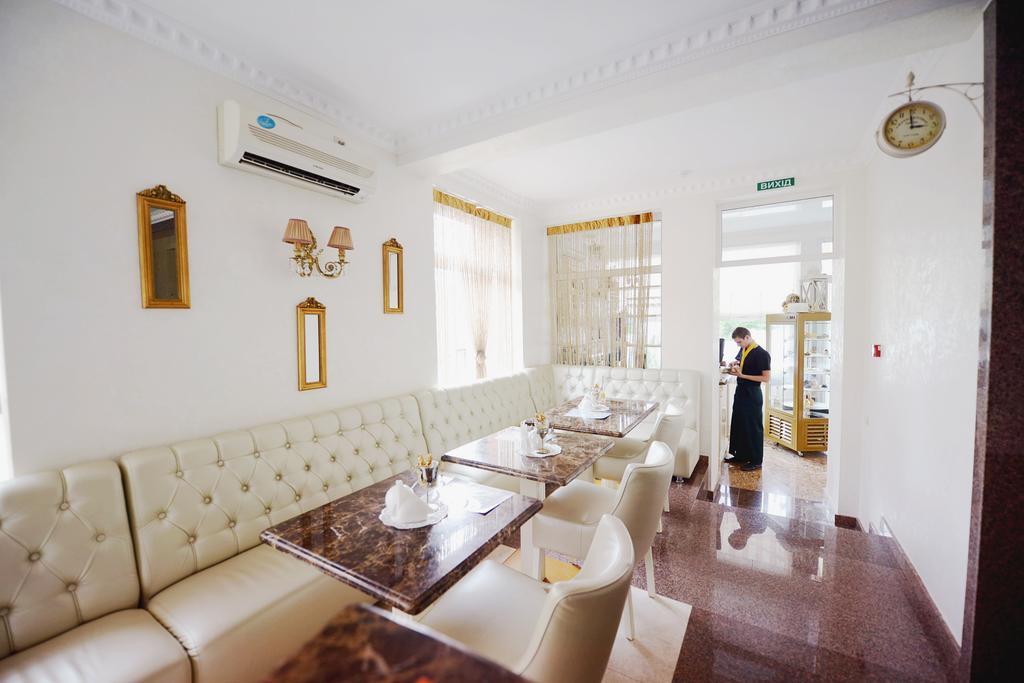 Hotel Afrodita Truskavets Luaran gambar